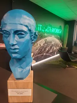 Sensolus AI Wins Innovation Award at SITL with Digital Twinning Success | Populer Platform