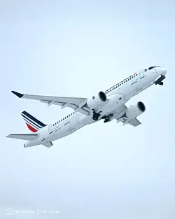 Air France Welcomes Its 55th Airbus A220 Named 'Sens' to Honor Historic City | Populer Platform