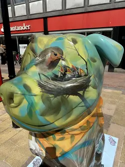Discover Tom Edwards' Artistic Journey with Our Staffy Sculpture Kindred | Populer Platform