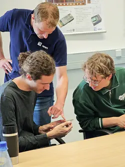 Collaborative Optoelectronics Project Between IMMS Erfurt and Jena's Ernst-Abbe-Hochschule | Populer Platform