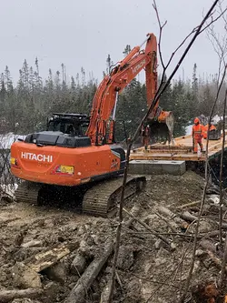 Construction of Second Temporary Bridge Opens Access to Blane Pond Gold Target | Populer Platform