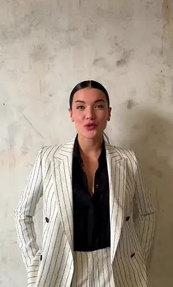 Behind the Scenes with Fashion Model Vialina Lemann in POSH 126 | Populer Platform