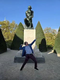Stepping Back for Clarity: Warner Moore's Paris Throwback and Leadership Lessons | Populer Platform