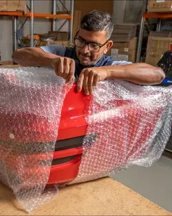Tailoring Shipping Solutions for High-Value and Fragile Goods | Populer Platform