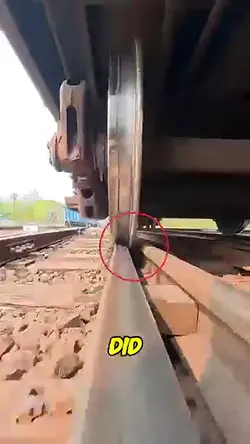 How Train Wheels Navigate Curves Without Steering: An Engineering Insight | Populer Platform