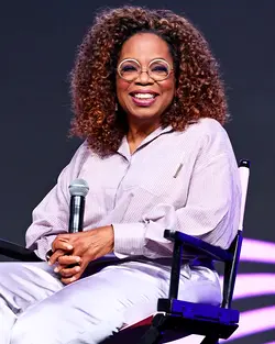 From Rejection to Recognition: The Inspiring Journey of Oprah Winfrey | Populer Platform