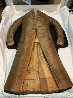 Unveiling the Original Plum Color of Washington's Inauguration Coat | Populer Platform